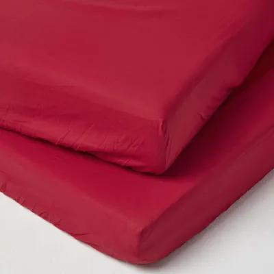 Produktbild von HOMESCAPES Spannbettlaken Kinderbett, rot, 100% Baumwolle Fadendichte 200, 2er Set, 60 x 120 cm