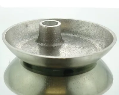 Produktbild von Spitzkerzenhalter Silberfarben Ø 15 cm aus Aluminium