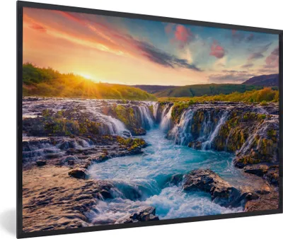 Produktbild von MuchoWow® Gerahmtes Poster Wasserfall - Pflanzen - Moos - Landschaft - Sonnenuntergang - Fels 90x60 cm - Poster mit Schwarzem Bilderrahmen Wandposter Rahmen Foto Bilder - Fotorahmen - Foto-Plakat