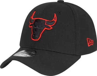 Produktbild von New Era 39Thirty Stretch Cap - OUTLINE Chicago Bulls - S/M