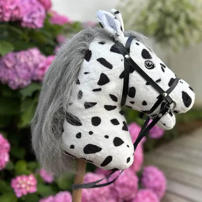 Image de Hobby Horse blanc avec taches noires - Taille A3