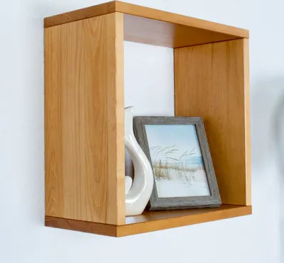 Produktbild von Hängeregal / Wandregal Kiefer massiv Vollholz Erlefarben Junco 291A - 40 x 40 x 20 cm (H x B x T)