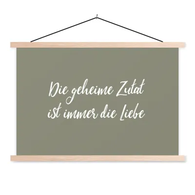 Produktbild von MuchoWow® Textilposter Sprichwörter - Zitate - Die geheime Zutat ist immer die Liebe - Liebe 60x40 cm mit holzfarbenen Rahmen - Bilder