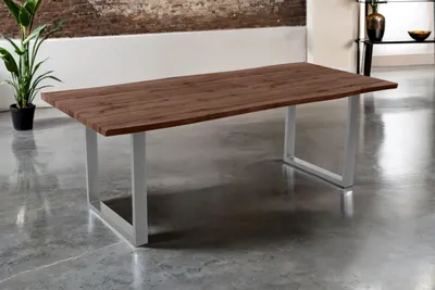 Produktbild von Esstisch Josy | 220 x 100 cm | Holz Nussbaum-Optik | U-Gestell Metall Silber | 40 mm Tischplatte mit Baumkante | Tisch für Esszimmer & Küche