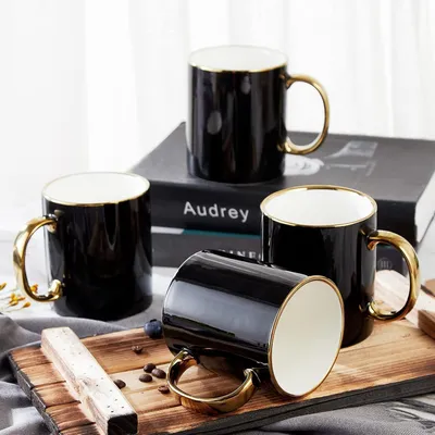 Produktbild von DUJUST Schwarze Kaffeetasse Set - Handgefertigte goldene Zierleisten - 470ml