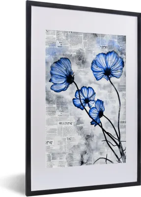 Produktbild von MuchoWow® MuchoWow® Gerahmtes Poster Blumen - Zeitungspapier - Blau 40x60 cm - Poster mit zchwarzem Bilderrahmen - Poster in Rahmen