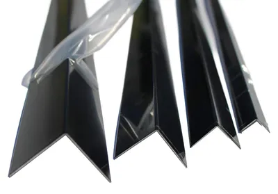 Produktbild von Schlögel Winkel Ral9005 Tiefschwarz 1mm Alu Blechwinkel Kantwinkel Kantenschutz Eckwinkel L-Profil gekantet 1500mm-1mm-50x50mm-90 Grad