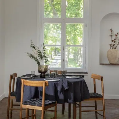 Produktbild von WOW Tischdecke Ø 180 cm – 65% Baumwolle / 35% Leinen – Schwarz – Essence Midnight – Rund Tischdecke