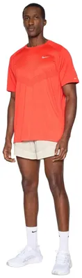 Produktbild von T-Shirt Nike HV5203-696 für Herren