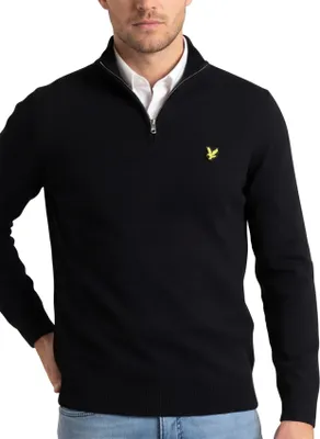 Produktbild von Lyle & Scott Pullover schwarz einfarbig schmale Passform