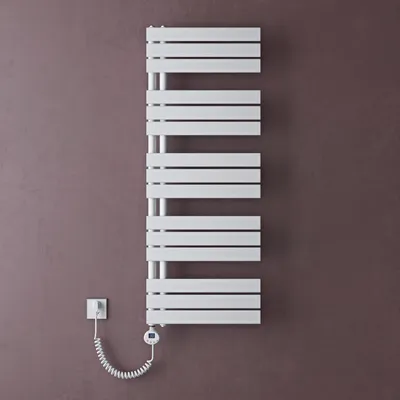 Image de doporro Radiateur de Salle de Bain Sèche-Serviette 131x50cm avec Résistance Chauffante Blanc 1000W Radiateur à Eau Chaude Blanc Design FN
