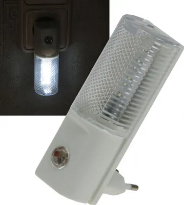 Zdjęcie produktu dla Lampka nocna LED z czujnikiem dzień/noc 230V, ciepłe białe diody LED, tylko 1W