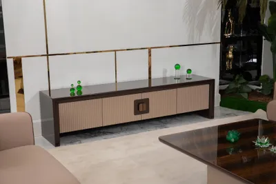 Immagine prodotto di Elegante mobile TV basso marrone in legno Mobile TV Comò Mobili