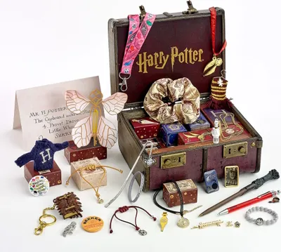 Produktbild von Harry Potter Schmuck & Merchandise Adventskalender Hogwarts Trunk