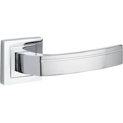 Produktbild von Türgriff mit eckiger Rosette Satin;chrom