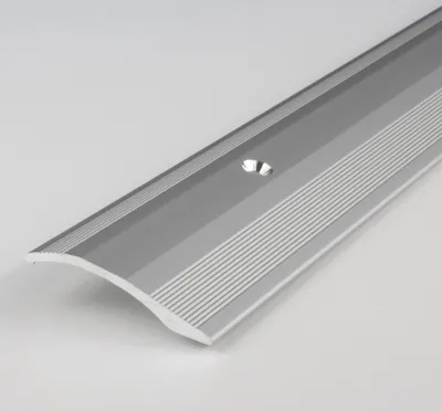 Produktbild von PROVISTON | Ausgleichsprofil | Aluminium eloxiert | Silber | Breite 40 mm | Höhe 5 mm | Länge 2700 mm | Gebohrt | Anpassungsprofil | Übergangsprofil | Bodenprofil | Metallprofil | 1 Stück