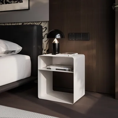 Produktbild von Idohome - Metallischer Nachttisch LANA mit Ablage, 45 × 50 cm, Farbe: Kaschmir