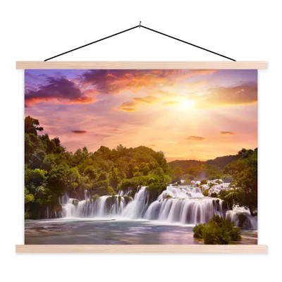 Produktbild von MuchoWow® Textilposter Wasserfall - Landschaft - Sonne - Wolken - Sonnenuntergang 40x30 cm mit holzfarbenen Rahmen - Bilder