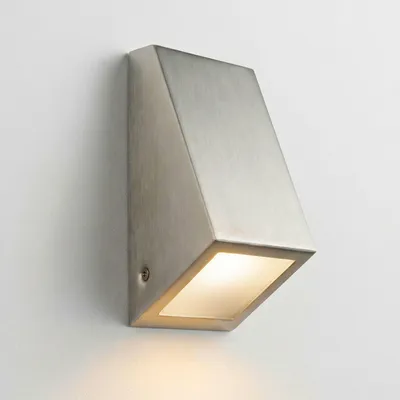 Produktbild von Außenwandleuchte Edelstahl 560-SN: Kompaktes Design, V2A-Edelstahl, IP44, GU10 Fassung