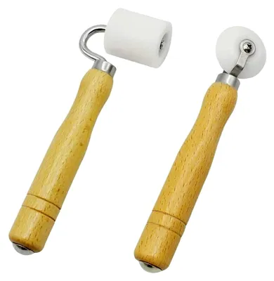 Produktbild von Andrückrolle, 2 Stück Hand Tapete Nahtroller, Andrückwalze für Tapetenkanten, Holzgriff Tapezierwerkzeug