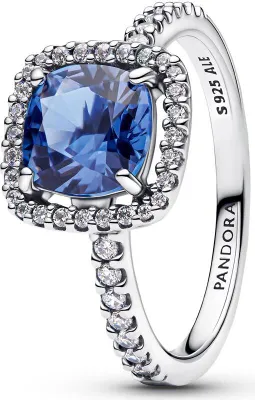 Image de Bague Timeless Halo pour femme, en argent sterling et zircone, de PANDORA
