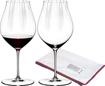 Produktbild von Riedel PERFORMANCE Pinot Noir Glas 2er Set + Poliertuch
