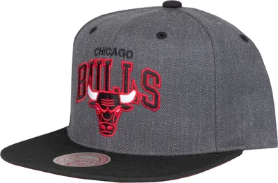 Produktbild von Mitchell & Ness Snapback Cap - DARK ARCH Chicago Bulls