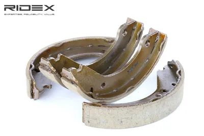 Produktbild von RIDEX Bremsbackensatz Trommelbremse Hinten für VOLVO 940 II Kombi (945) 70B0077
