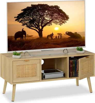 Immagine prodotto di Mobile TV con ante effetto rattan, finitura legno