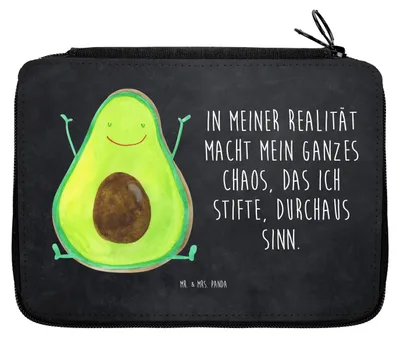 Produktbild von Mr. & Mrs. Panda Bleistiftetui Avocado Glücklich - Kreidetafel - Geschenk, Schlamper, Chaos, Federmappe, Schulmäppchen, Freude, Federmäppchen, Etui