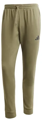 Produktbild von adidas Herren Essentials Feelcozy Fleece Pants, Olive strata/Black, S