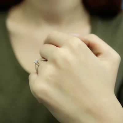 Produktbild von 0,23 Carat Diamant Ring Antragsring 14 Karat Weißgold