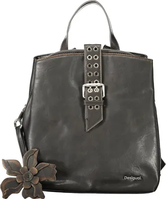 Immagine prodotto di Elegante zaino nero da donna con ampio spazio di stivaggio e ciondolo