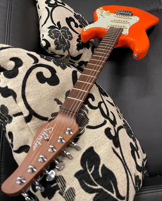 Immagine prodotto di SCHECTER Nick Johnston Traditional SSS AOR
