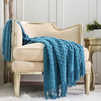 Produktbild von Omgoods – Gemütliche, gehäkelte Decke mit Fransen, ideal für Sofa oder Bett