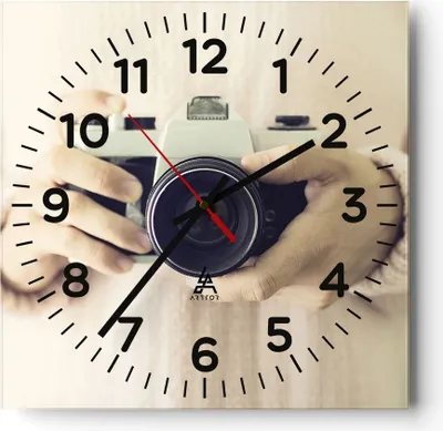 Produktbild von Wanduhr - Quadrat - Glasuhr - Die Kamera Retro Fotografie - 30x30cm - Schleichendes Uhrwerk - Lautlos - zum Aufhängen bereit - Dekoration Modern - Wanddekoration aus Glas - C4AC30x30-4930