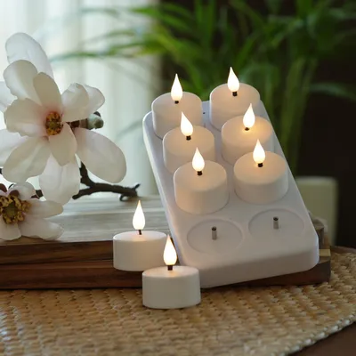 Produktbild von LED Teelichter - 8 wiederaufladbare LED Teelichter mit Ladestation - D: 4cm - flackernd - weiß