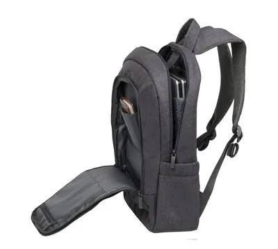 Produktbild von RIVACASE 7560 Rucksack 15.6 Grau Canvas Material