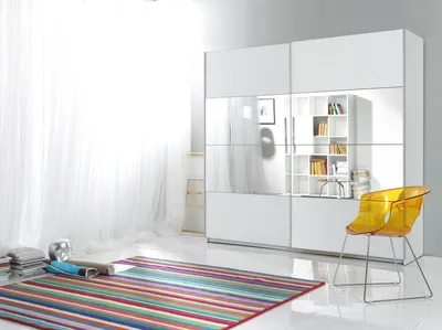 Obrázek produktu pro Zrcadlová šatní skříň 181 cm CROWEL - bílá