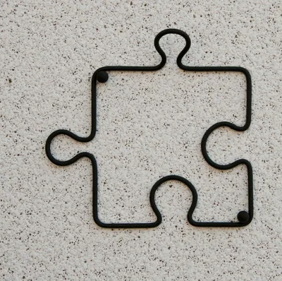 Produktbild von DanDiBo Designer Kleiderhaken Puzzle 20 cm Garderobe Wandhaken Haken aus Metall (Schwarz)