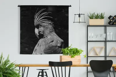 Produktbild von MuchoWow® Wandteppich Wandbehang Porträt eines Goldkakadus auf schwarzem Hintergrund - schwarz und weiß 150x150 cm Tapisserie Dekoration Wandtuch - Wohnaccessoires - Modernes