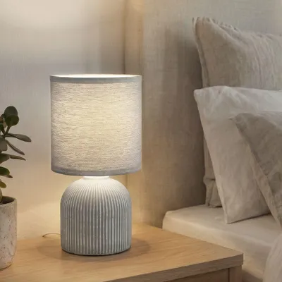 Produktbild von Tischlampe mit Stoffschirm, Kabelschalter, Keramikfuß, Lampe, Nachttischlampe, Tischleuchte, Dekolampe Flur, Bürolampe, Leselampe, 15x28cm (DxH), Grau