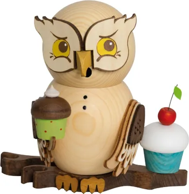 Produktbild von Drechslerei Kuhnert - Räucherfigur Eule mit Muffins - Größe ca. 15cm, für Räucherkerzen Größe M (Standard) - 37227
