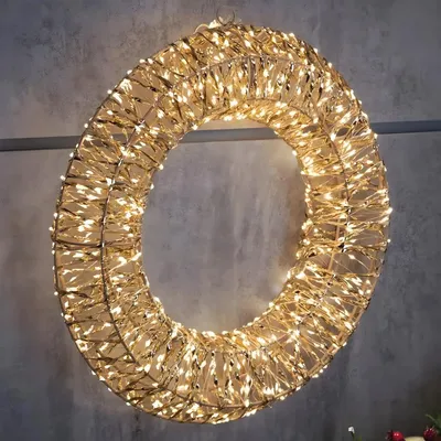 Produktbild von LED Kranz "Golden" Ø 38 cm groß, Outdoor Weihnachtsdeko mit 600 Lichtern, Wandkranz mit Beleuchtung, Timer, Gartendeko wetterfest für Draußen