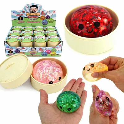 Zdjęcie produktu dla Squishy Dumpling, błyszczący, w pudełku niespodziankach – ok. 5,5 cm