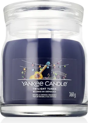 Productafbeelding van Yankee Candle TWILIGHT TUNES - middelgrote Signature-kaars, 368g