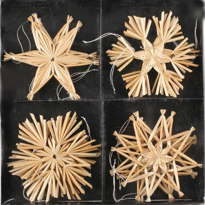 Produktbild von 20 x Strohsterne zum Hängen Ø 6 cm, natur