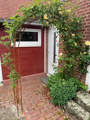 Produktbild von WANDROSENBOGEN HOLLAND Rund Gesamtbreite 1,40 m Edelrost Gardendeko Pergola Metallrosenbogen Gartenbogen Rosensäule