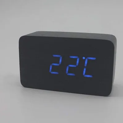 Obrázek produktu pro Dřevěný LED budík s duálním napájením