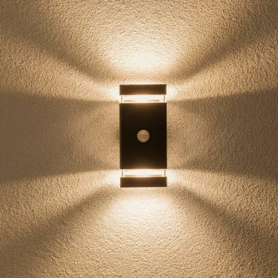 Produktbild von LUMILED Außenwandleuchte mit Bewegungsmelder Wandlampe Außenleuchte Wand GU10 Fassung (max. 12W LED) IP54 Wandleuchter oben und unten Terrasse Fassade rechteckig Kunststoff